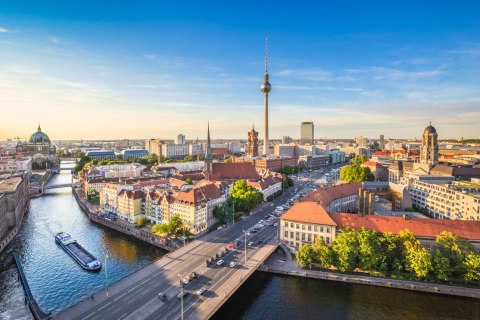Obraz Wieloczęściowy Rzeka Sprewa I Panoramiczny Widok Berlina Obraz Wieloczęściowy Rzeka Sprewa I Panoramiczny Widok Berlina