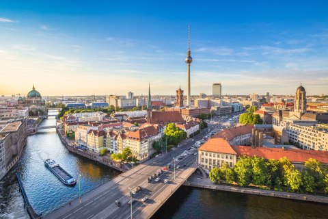 Obraz Wieloczęściowy Rzeka Sprewa I Panoramiczny Widok Berlina Obraz Wieloczęściowy Rzeka Sprewa I Panoramiczny Widok Berlina