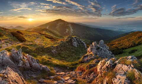Obraz Wieloczęściowy Chlebowy Szczyt Na Słowacji Obraz Wieloczęściowy Chlebowy Szczyt Na Słowacji