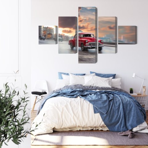 Obraz Wieloczęściowy Zabytkowy Samochód Na Drodze Obraz Wieloczęściowy Zabytkowy Samochód Na Drodze