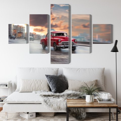 Obraz Wieloczęściowy Zabytkowy Samochód Na Drodze Obraz Wieloczęściowy Zabytkowy Samochód Na Drodze