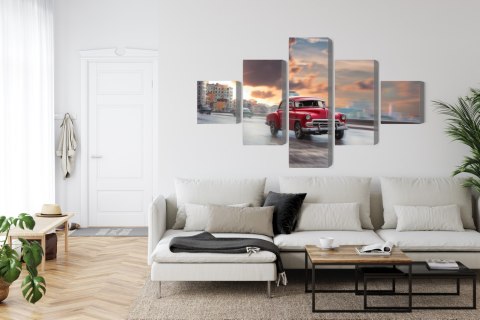 Obraz Wieloczęściowy Zabytkowy Samochód Na Drodze Obraz Wieloczęściowy Zabytkowy Samochód Na Drodze