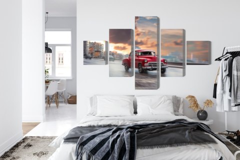 Obraz Wieloczęściowy Zabytkowy Samochód Na Drodze Obraz Wieloczęściowy Zabytkowy Samochód Na Drodze