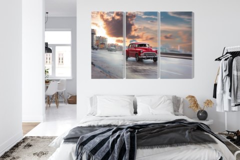 Obraz Wieloczęściowy Zabytkowy Samochód Na Drodze