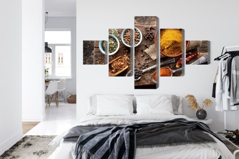 Obraz Wieloczęściowy Deska Z Różnymi Przyprawami