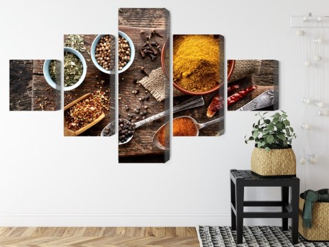 Obraz Wieloczęściowy Deska Z Różnymi Przyprawami