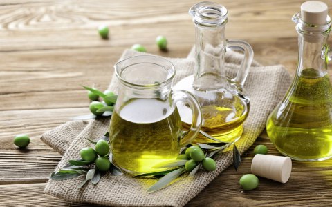 Obraz Wieloczęściowy Oliwa Z Oliwek Z Zielonymi Oliwkami