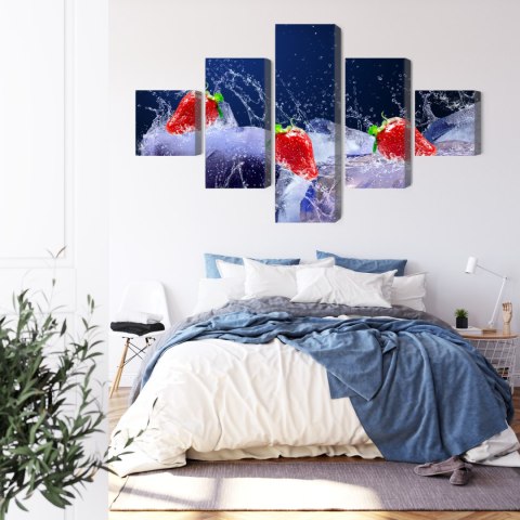 Obraz Wieloczęściowy Truskawki Na Lodzie