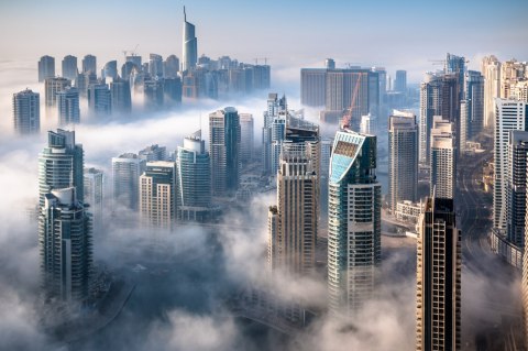 Obraz Wieloczęściowy Panorama Miasta Dubaj We Mgle Obraz Wieloczęściowy Panorama Miasta Dubaj We Mgle