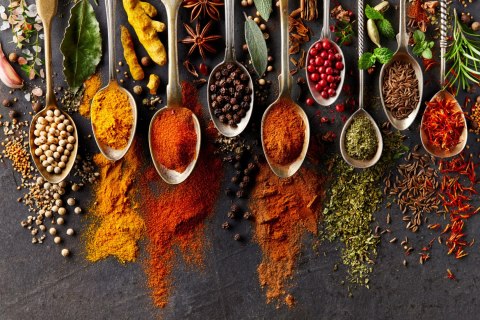 Obraz Wieloczęściowy Przyprawy Na Czarnym Tle