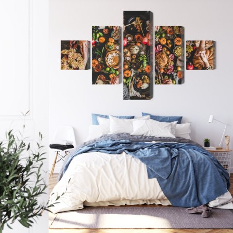 Obraz Wieloczęściowy Stół Był Obficie Nakryty