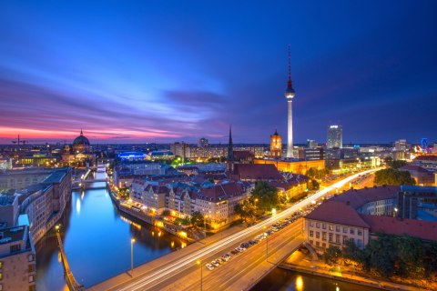 Obraz Wieloczęściowy Panorama Berlina O Zachodzie Słońca Obraz Wieloczęściowy Panorama Berlina O Zachodzie Słońca