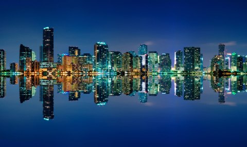 Obraz Wieloczęściowy Panorama Miami Nocą Obraz Wieloczęściowy Panorama Miami Nocą