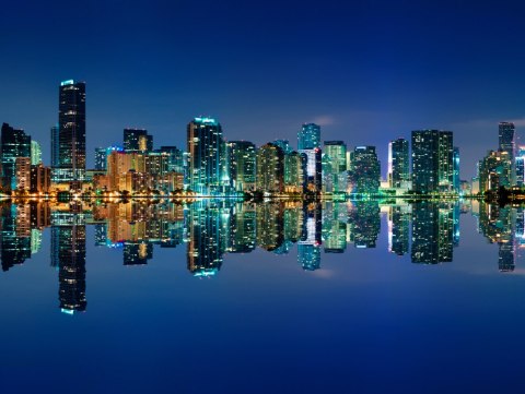 Obraz Wieloczęściowy Panorama Miami Nocą Obraz Wieloczęściowy Panorama Miami Nocą