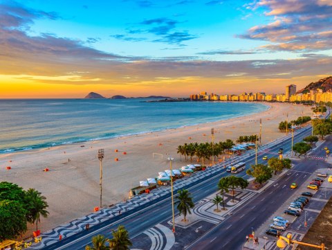 Obraz Wieloczęściowy Widok Na Wschód Słońca Plaży Copacabana I Avenida Obraz Wieloczęściowy Widok Na Wschód Słońca Plaży Copacabana I Avenida