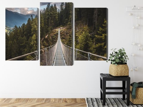 Obraz Wieloczęściowy Most Wiszący W Górskim Lesie 3D Obraz Wieloczęściowy Most Wiszący W Górskim Lesie 3D