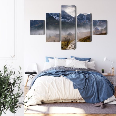 Obraz Wieloczęściowy Mglisty Krajobraz Z Halą Gąsienicową W Tatrach Obraz Wieloczęściowy Mglisty Krajobraz Z Halą Gąsienicową W Tatrach