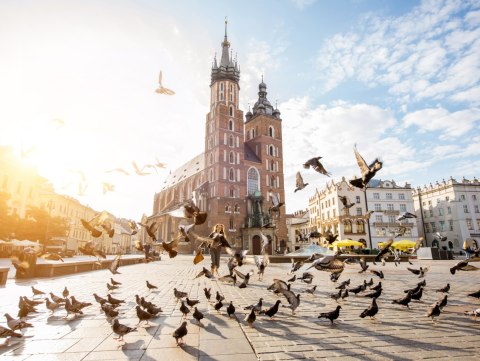 Obraz Wieloczęściowy Bazylika Mariacka O Wschodzie Słońca Obraz Wieloczęściowy Bazylika Mariacka O Wschodzie Słońca
