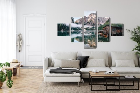 Obraz Wieloczęściowy Domek Nad Włoskim Jeziorem Braies 3D Obraz Wieloczęściowy Domek Nad Włoskim Jeziorem Braies 3D