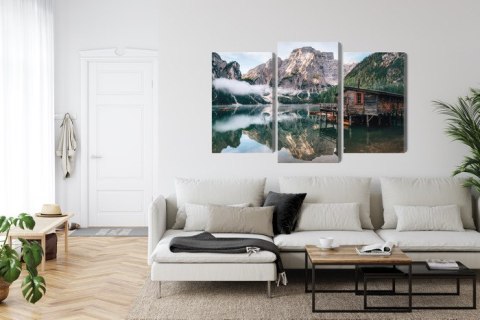 Obraz Wieloczęściowy Domek Nad Włoskim Jeziorem Braies 3D Obraz Wieloczęściowy Domek Nad Włoskim Jeziorem Braies 3D
