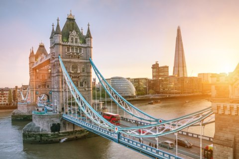 Obraz Wieloczęściowy Tower Bridge O Wschodzie Słońca Obraz Wieloczęściowy Tower Bridge O Wschodzie Słońca