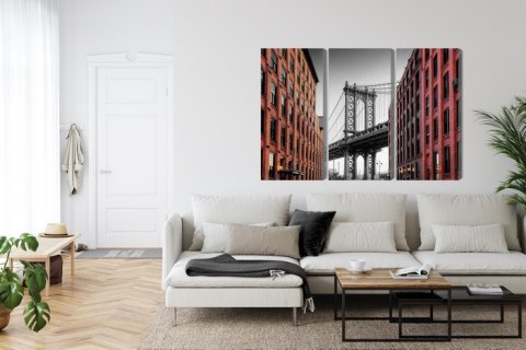Obraz Wieloczęściowy Widok Na Most Manhattan Bridge Z Ulicy Washington Street Obraz Wieloczęściowy Widok Na Most Manhattan Bridge Z Ulicy Washington Street