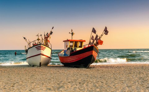 Obraz Wieloczęściowy Łodzie Rybackie Na Plaży Obraz Wieloczęściowy Łodzie Rybackie Na Plaży