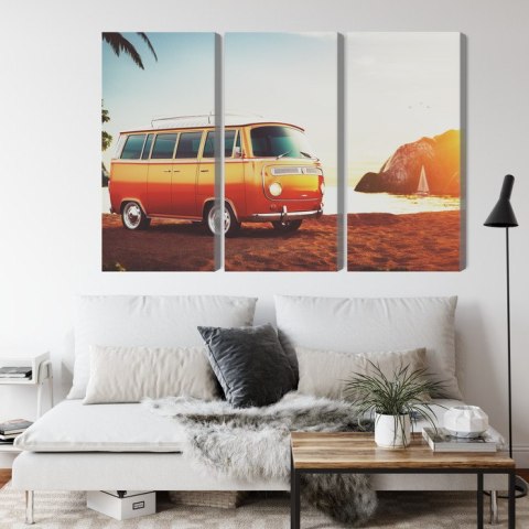 Obraz Wieloczęściowy Retro Samochód Na Plaży Obraz Wieloczęściowy Retro Samochód Na Plaży