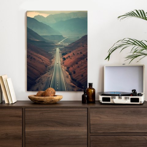 Plakat Samochód Na Drodze Pośród Gór