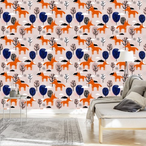 Tapeta Lisy Z Drzewami I Chmurami