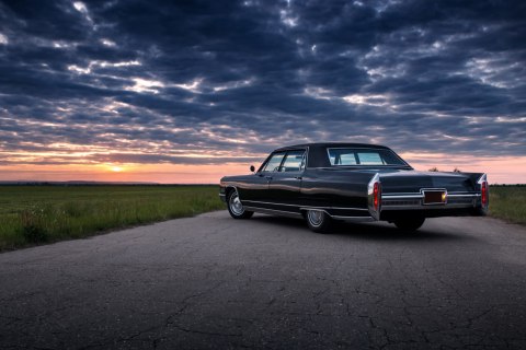 Obraz Na Płótnie Samochód Zachód Słońca I Chmury