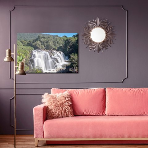 Obraz Na Płótnie Wodospad Wśród Bujnej Roślinności