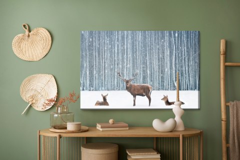 Obraz Na Płótnie Jeleń I Łanie W Zimowym Lesie