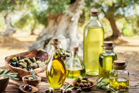 Obraz Wieloczęściowy Butelki Z Olejem