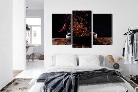 Obraz Wieloczęściowy Pieprz Cayenne W Locie