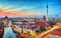 Obraz Wieloczęściowy Kolorowe Niebo I Panorama Berlina