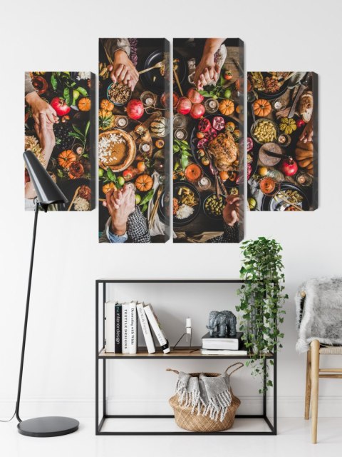 Obraz Wieloczęściowy Stół Był Obficie Nakryty