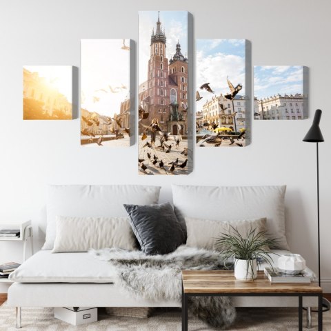 Obraz Wieloczęściowy Bazylika Mariacka O Wschodzie Słońca