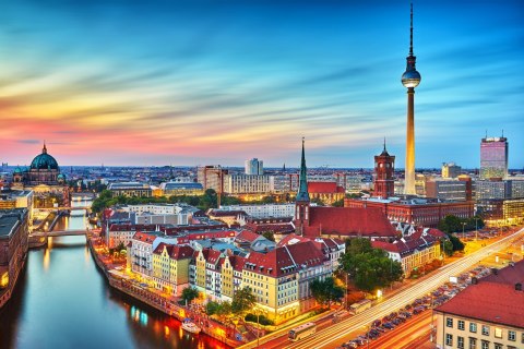 Obraz Wieloczęściowy Kolorowe Niebo I Panorama Berlina