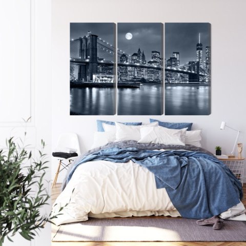 Obraz Wieloczęściowy Nocna Panorama Nowego Jorku Z Księżycem Na Niebie