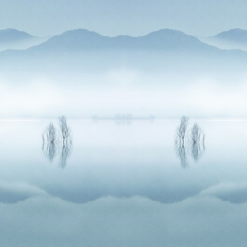 Fototapeta Kwadratowa Błękitna Cisza Autorstwa Jose Beuta