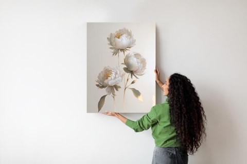 Plakat Białe Piwonie Na Jasnym Tle I Złote Elementy