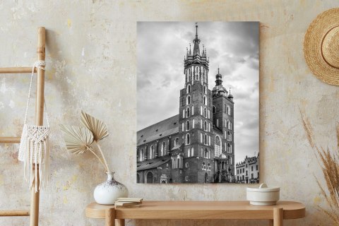 Plakat Czarno-Biała Fotografia Kościoła Mariackiego W Krakowie