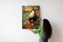 Plakat Ptak Tukan Pośród Bujnego Gobelinu Kolorowych Kwiatów
