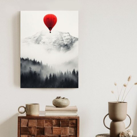 Plakat Czerwony Balon I Czarno Biały Krajobraz Górski We Mgle
