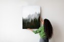 Plakat Mgła Nad Koronami Drzew W Górskim Lesie