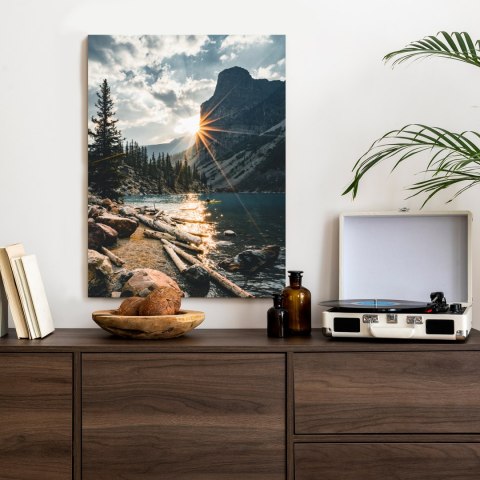 Plakat Wschód Słońca Nad Górskim Jeziorem Moraine