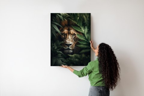 Plakat Lew Wśród Tropikalnych Liści Portret